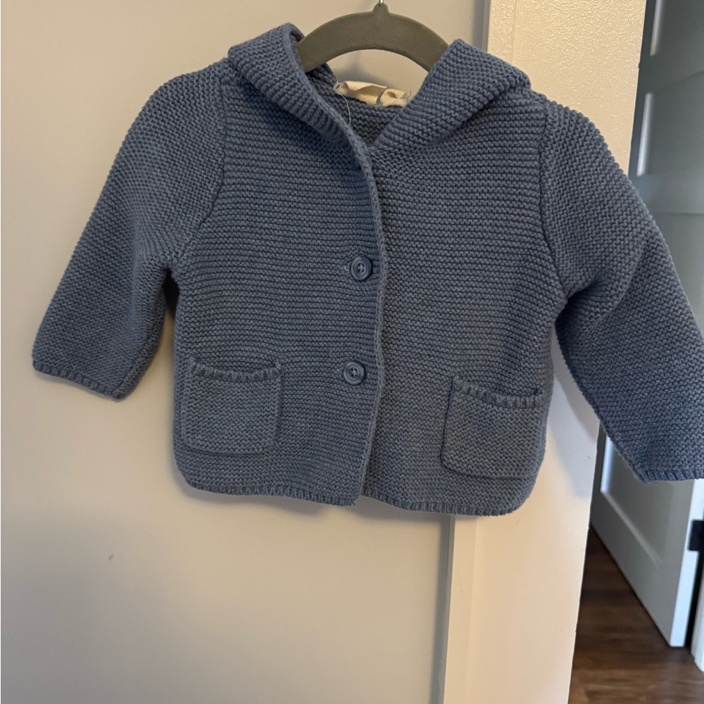 Baby GapTwo-Piece Sweater Set - 6-12 months - Picture 4 of 4